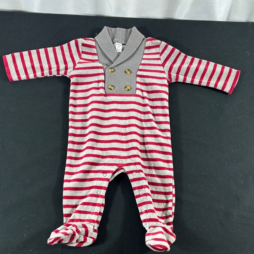 Assorted Boy Outfits - Picture 9 of 11